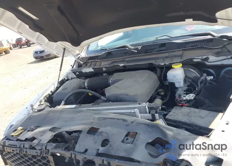 2022 Ram 1500 Classic Tradesman 4X2 8' Box из США, поврежденный, VIN 3C6JR6DG2NG300895